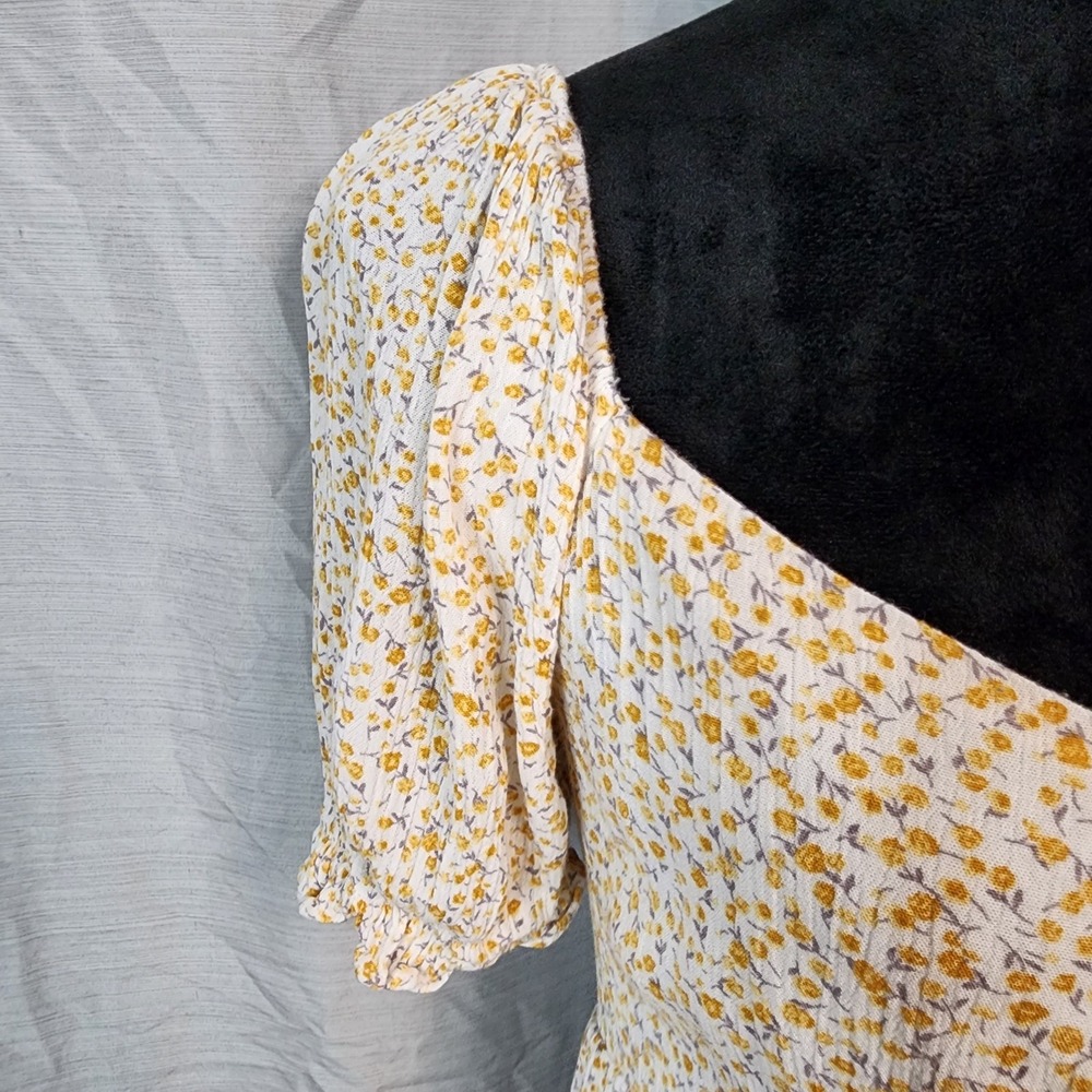 ALTAR'D STATE Size Small Yellow Ditsy Floral 100% Rayon Crinkle Babydoll Dress - Picture 4 of 13